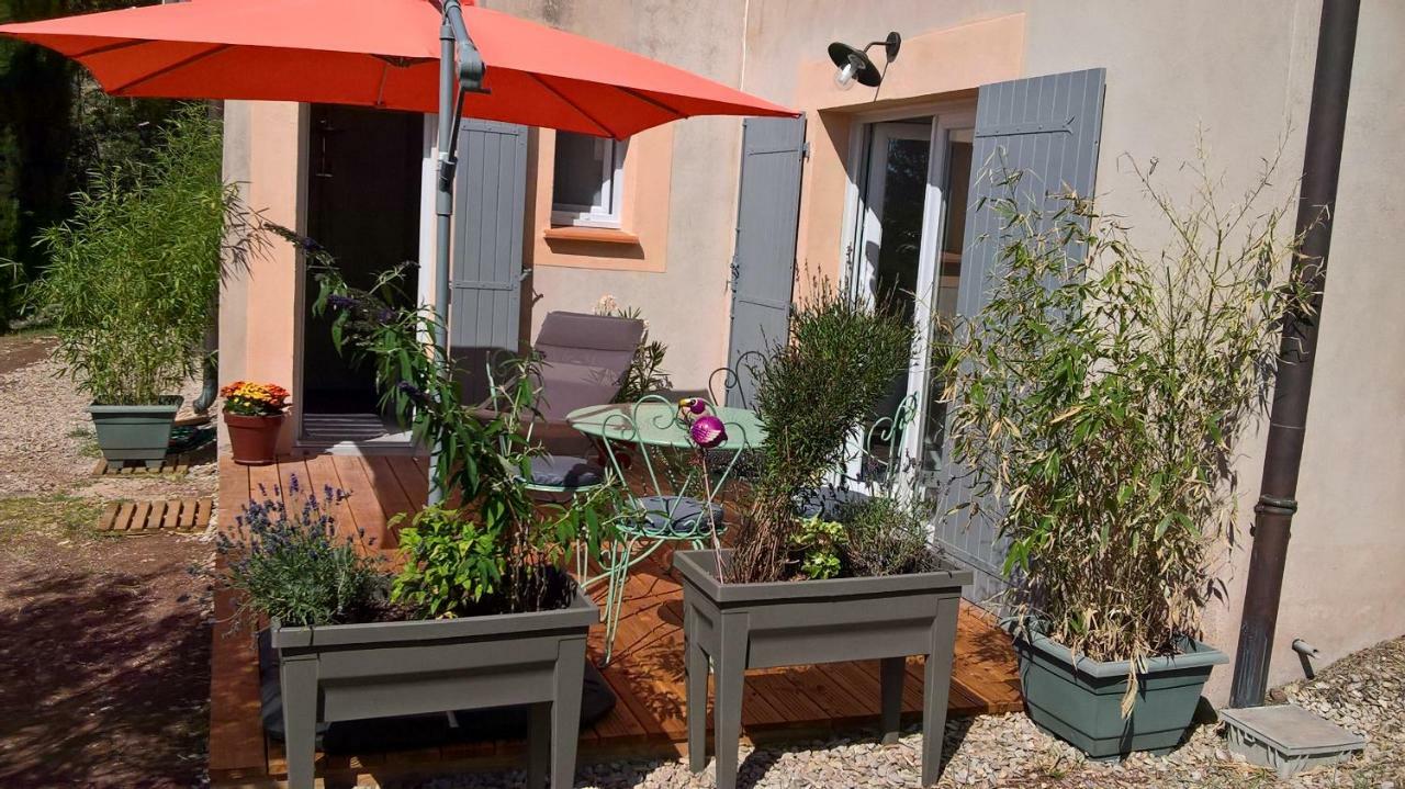 Le Chemin De Lauzieres Hotel Octon Bagian luar foto